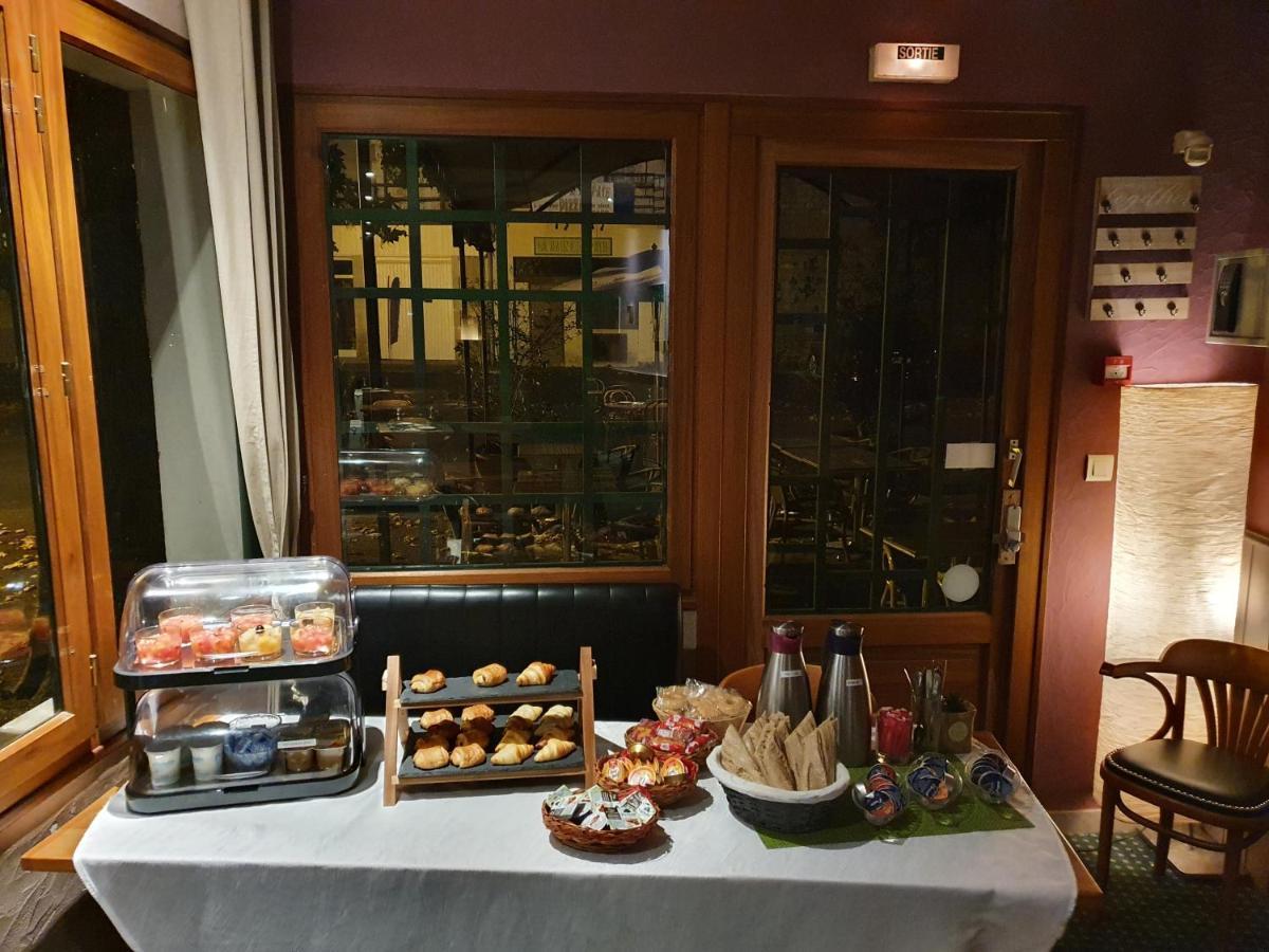 Hotel Restaurant La Promenade Gourdon-en-quercy Buitenkant foto