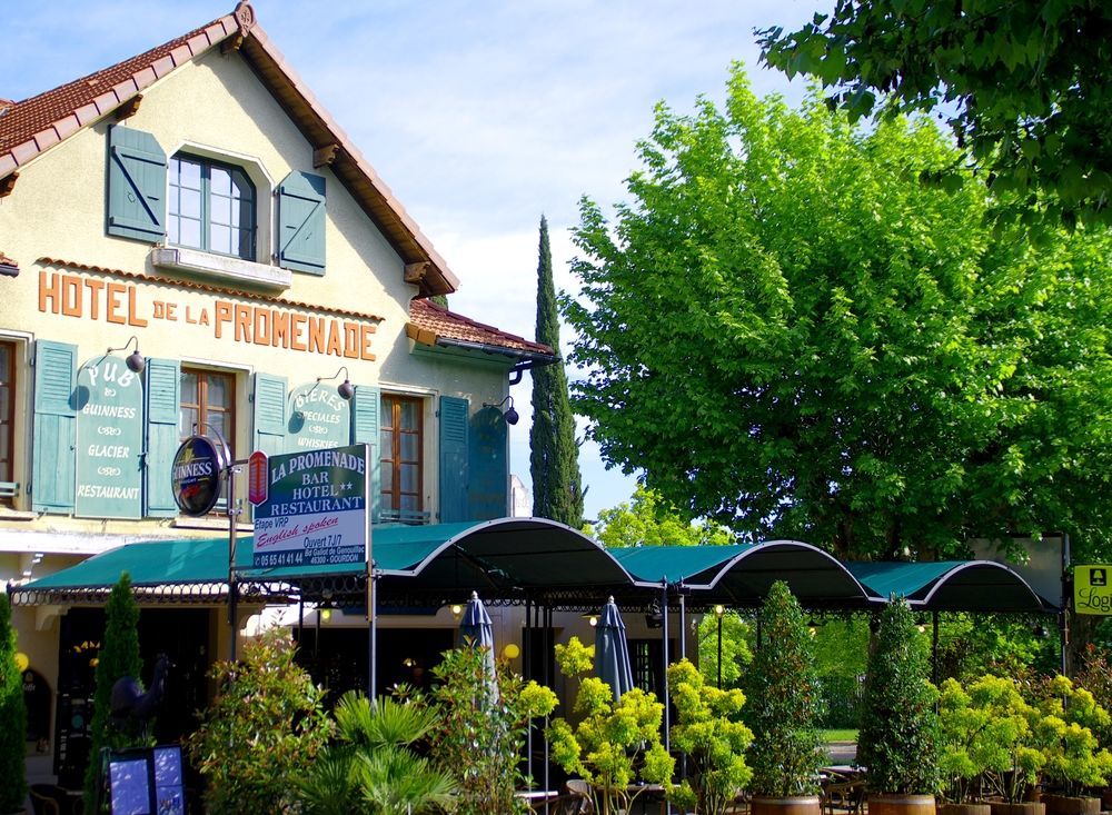 Hotel Restaurant La Promenade Gourdon-en-quercy Buitenkant foto
